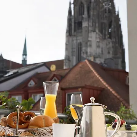 Goliath Am Dom فندق